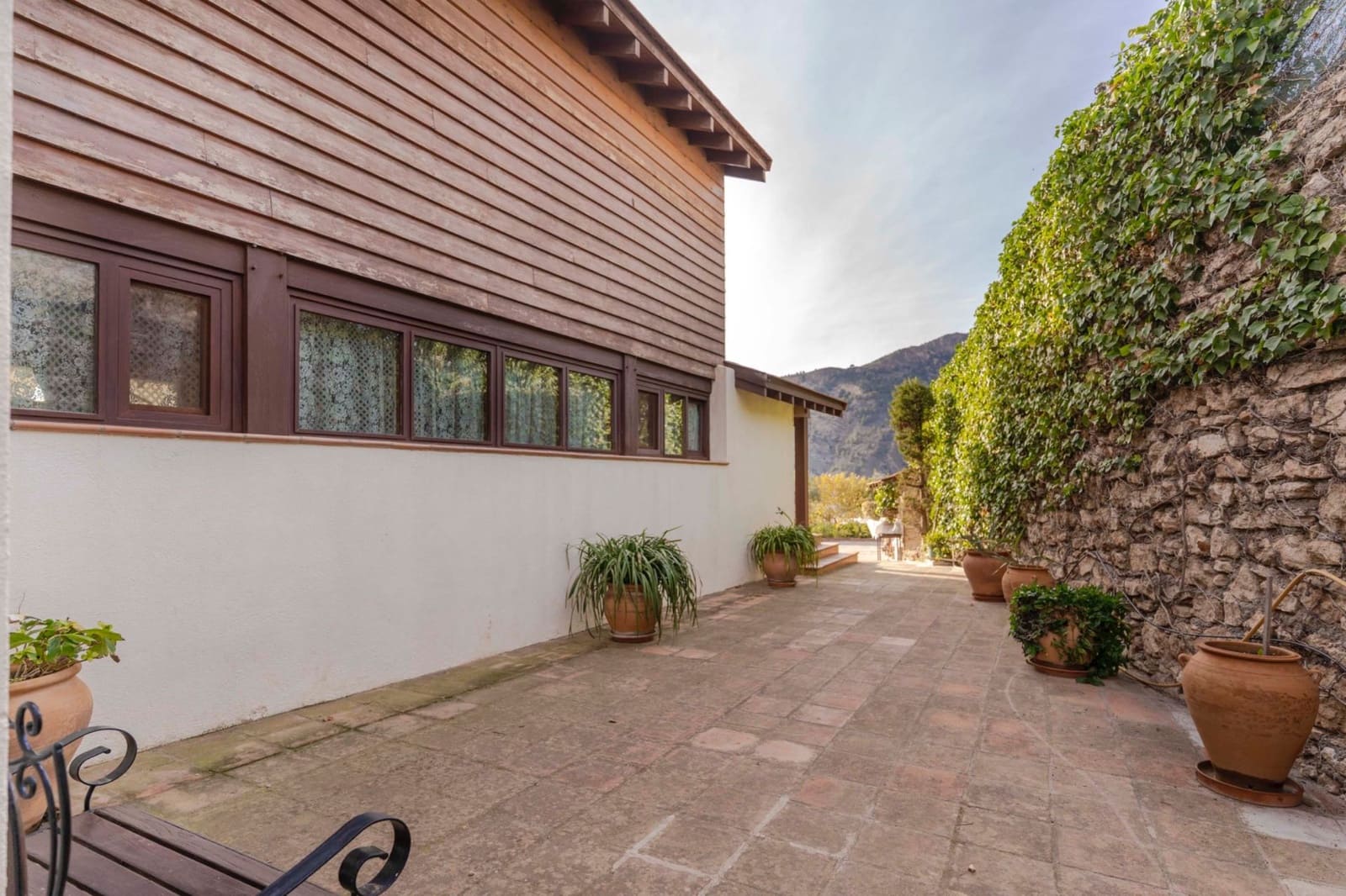 7 soveværelse Finca/Landehus til salg i Velez de Benaudalla med swimmingpool garage - € 599.000 (Ref: 8853964)