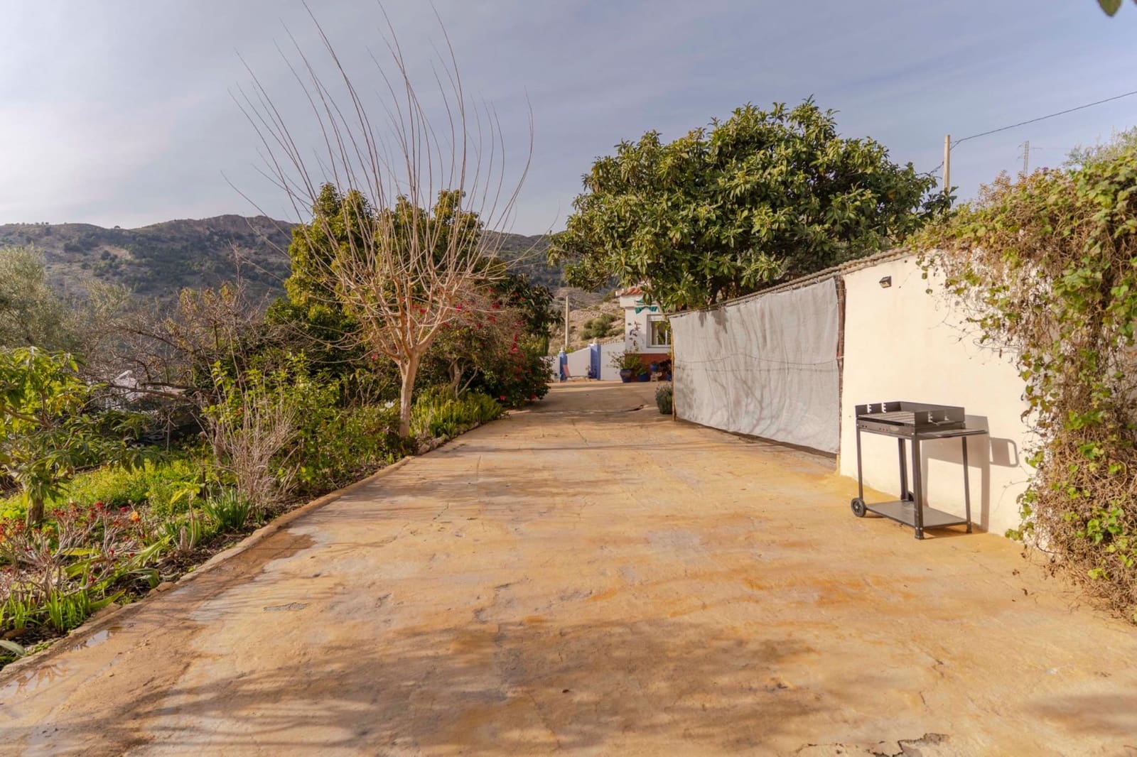 7 soveværelse Finca/Landehus til salg i Velez de Benaudalla med swimmingpool garage - € 599.000 (Ref: 8853964)