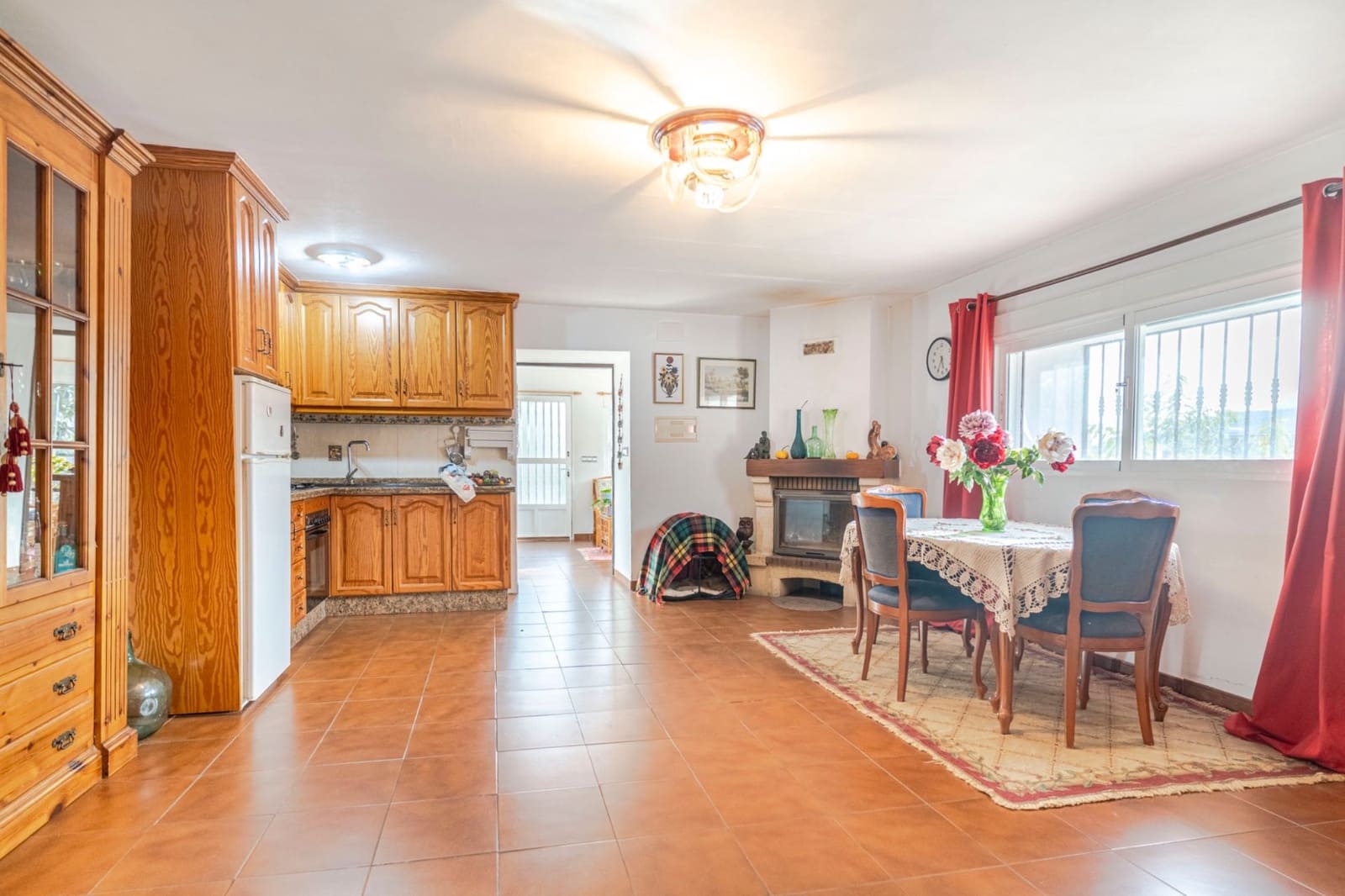 7 soveværelse Finca/Landehus til salg i Velez de Benaudalla med swimmingpool garage - € 599.000 (Ref: 8853964)