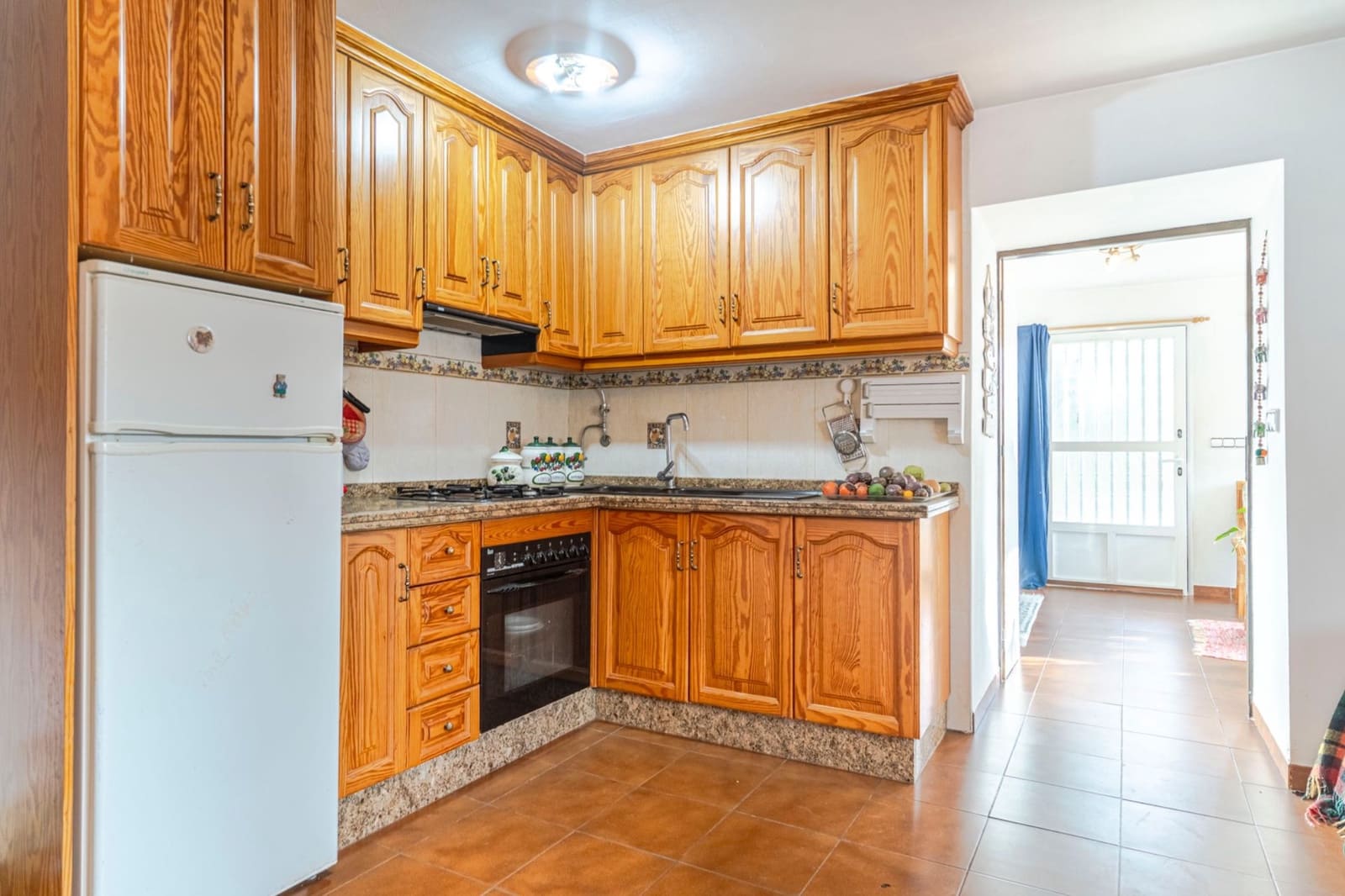 7 soveværelse Finca/Landehus til salg i Velez de Benaudalla med swimmingpool garage - € 599.000 (Ref: 8853964)