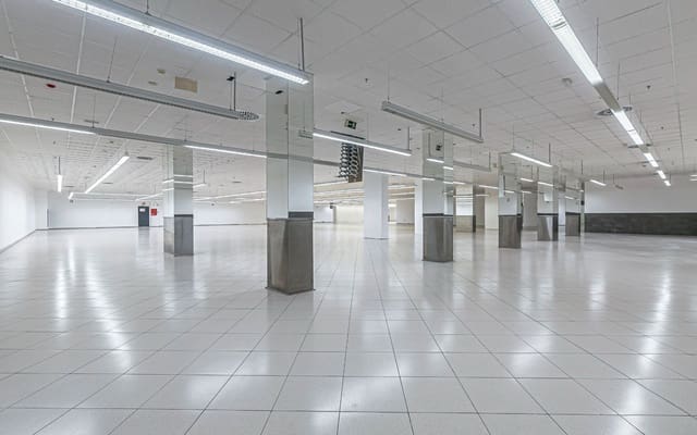 Kaupallinen vuokrattavana paikassa Sant Andreu de Palomar, Barcelona kaupunki - 30 000 € (Ref: 8881002)