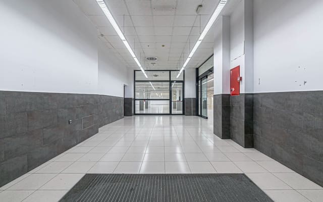 Kaupallinen vuokrattavana paikassa Sant Andreu de Palomar, Barcelona kaupunki - 30 000 € (Ref: 8881002)