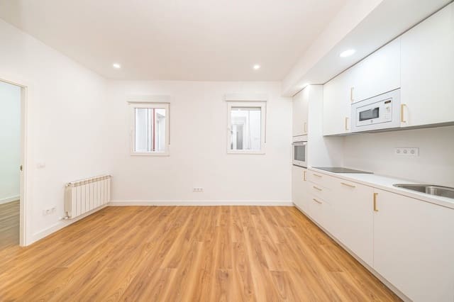 2 soveværelse Lejlighed til salg i Fuente del Berro, Madrid by - € 366.000 (Ref: 8906939)