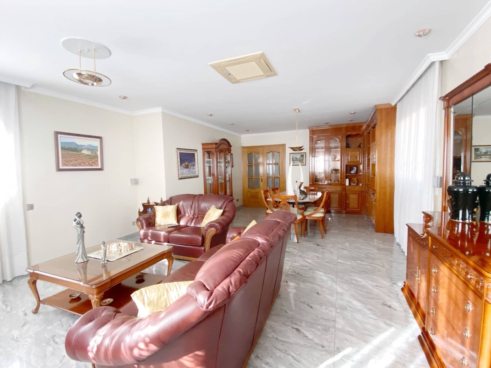 6 soveværelse Villa til salg i Molins de Rei med swimmingpool - € 1.390.000 (Ref: 8914589)