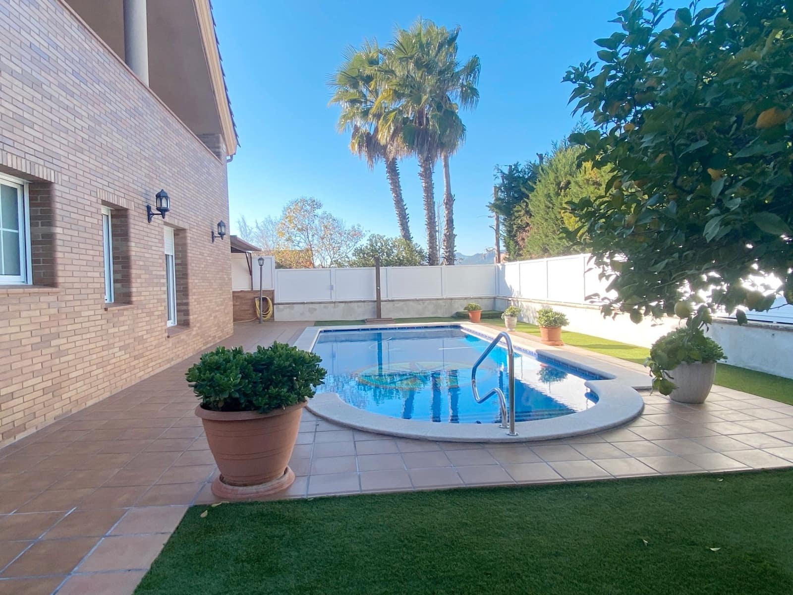 6 soveværelse Villa til salg i Molins de Rei med swimmingpool - € 1.390.000 (Ref: 8914589)