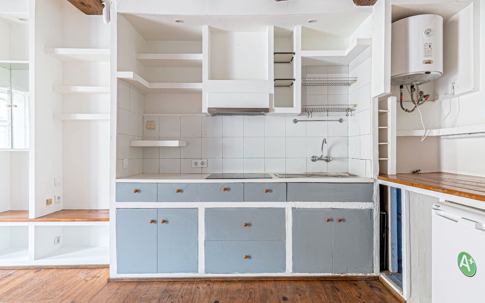 2 slaapkamer Flat te koop in Barcelona stad - € 270.000 (Ref: 8927852)