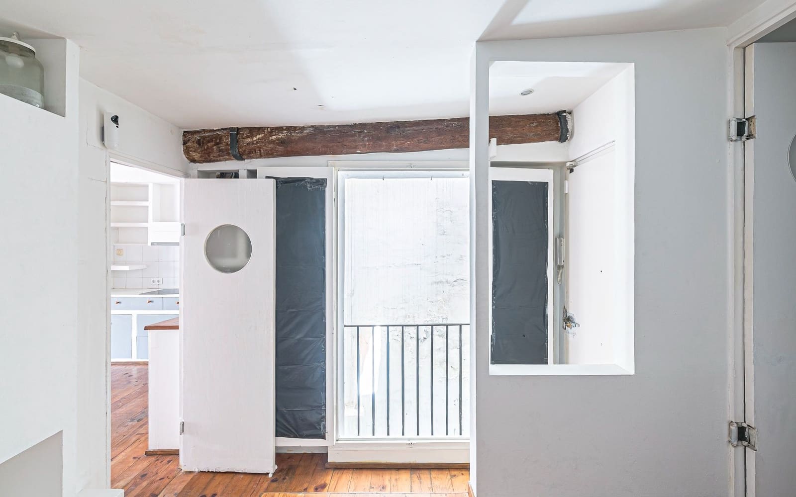 2 slaapkamer Flat te koop in Barcelona stad - € 270.000 (Ref: 8927852)