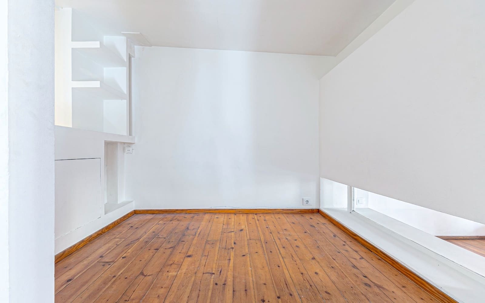 2 slaapkamer Flat te koop in Barcelona stad - € 270.000 (Ref: 8927852)