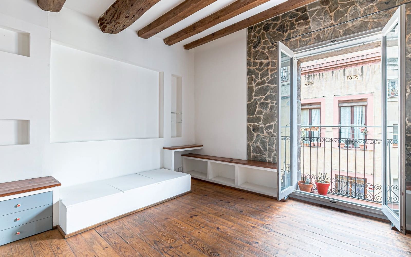 2 slaapkamer Flat te koop in Barcelona stad - € 270.000 (Ref: 8927852)