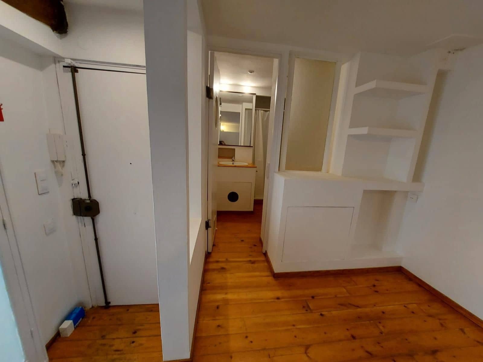 2 slaapkamer Flat te koop in Barcelona stad - € 270.000 (Ref: 8927852)