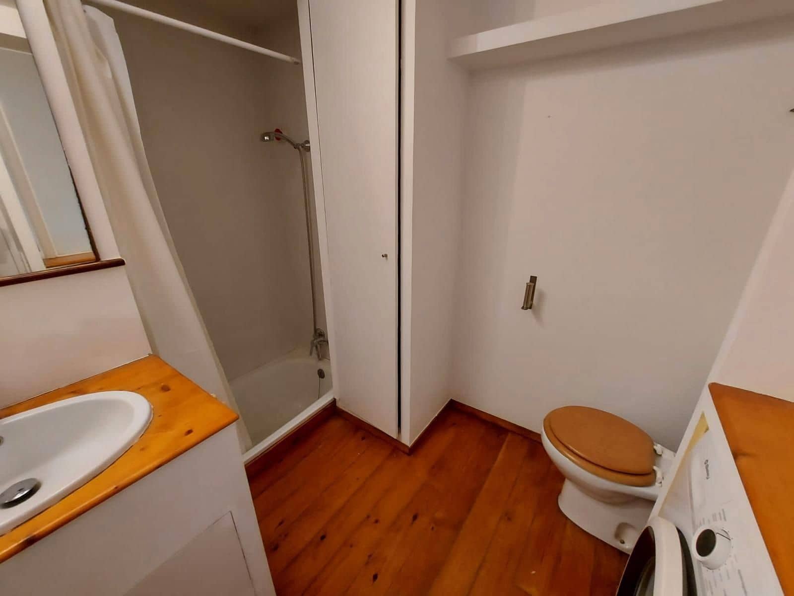 2 slaapkamer Flat te koop in Barcelona stad - € 270.000 (Ref: 8927852)