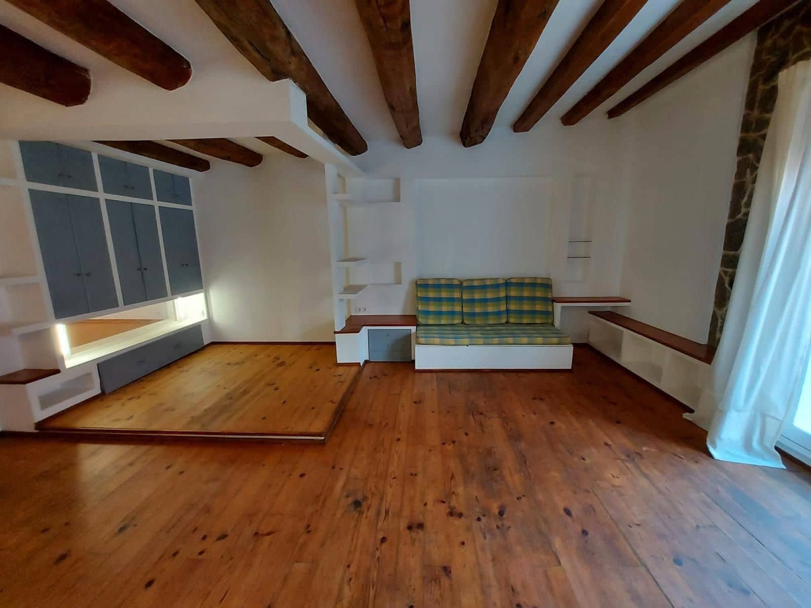 2 slaapkamer Flat te koop in Barcelona stad - € 270.000 (Ref: 8927852)