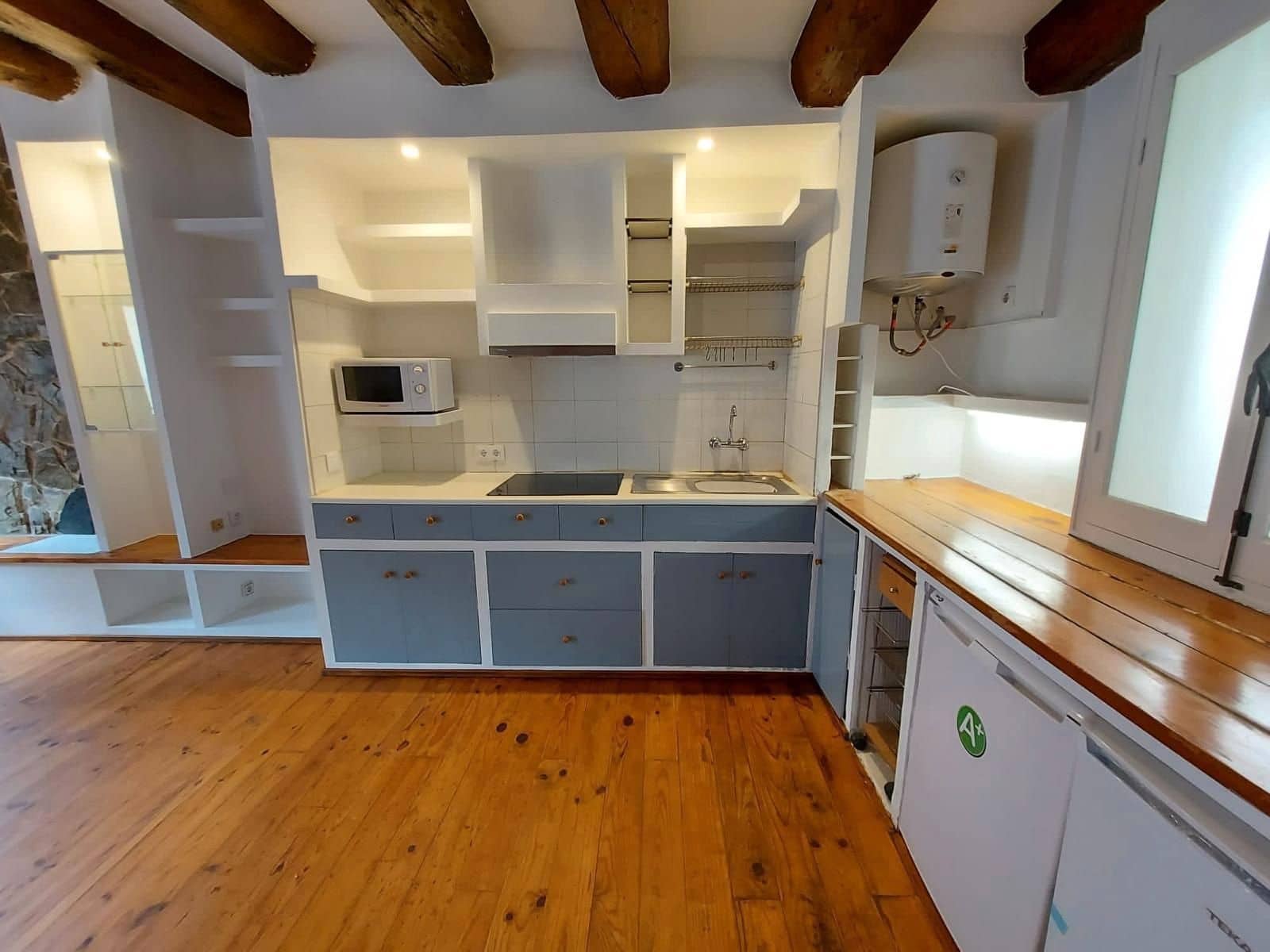 2 slaapkamer Flat te koop in Barcelona stad - € 270.000 (Ref: 8927852)