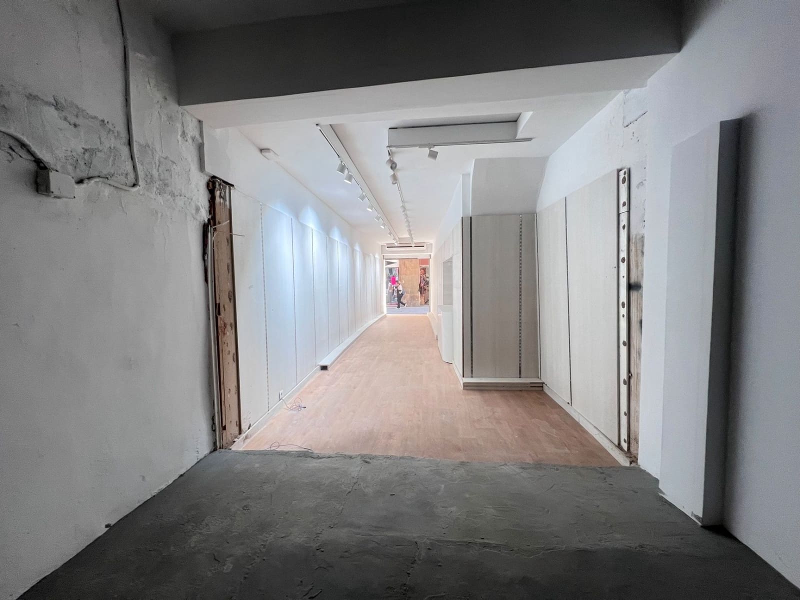 Erhverv til salg i Barcelona by - € 1.100.000 (Ref: 8931348)