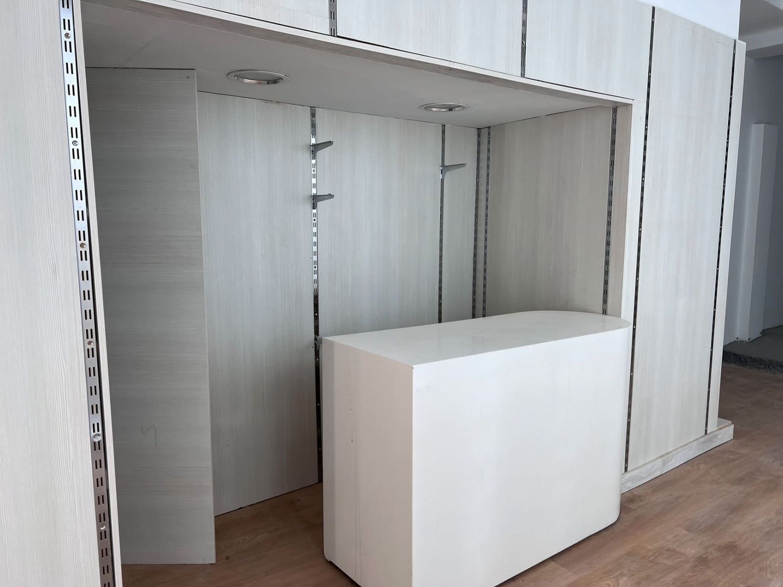 Erhverv til salg i Barcelona by - € 1.100.000 (Ref: 8931348)