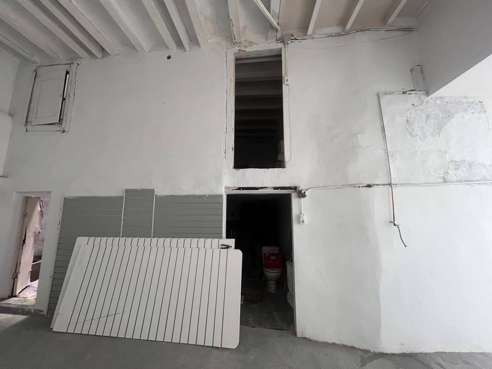 Erhverv til salg i Barcelona by - € 1.100.000 (Ref: 8931348)