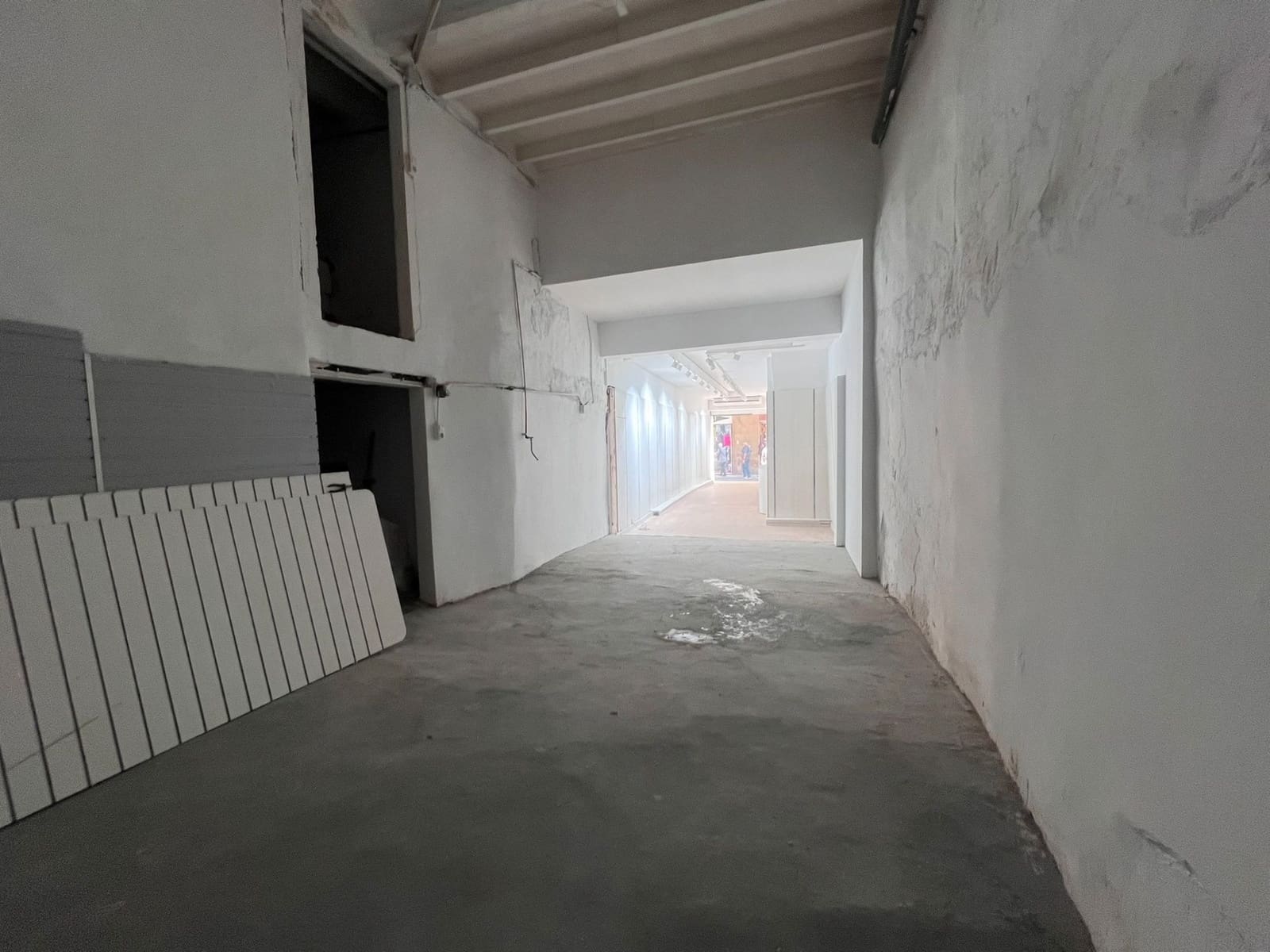 Erhverv til salg i Barcelona by - € 1.100.000 (Ref: 8931348)