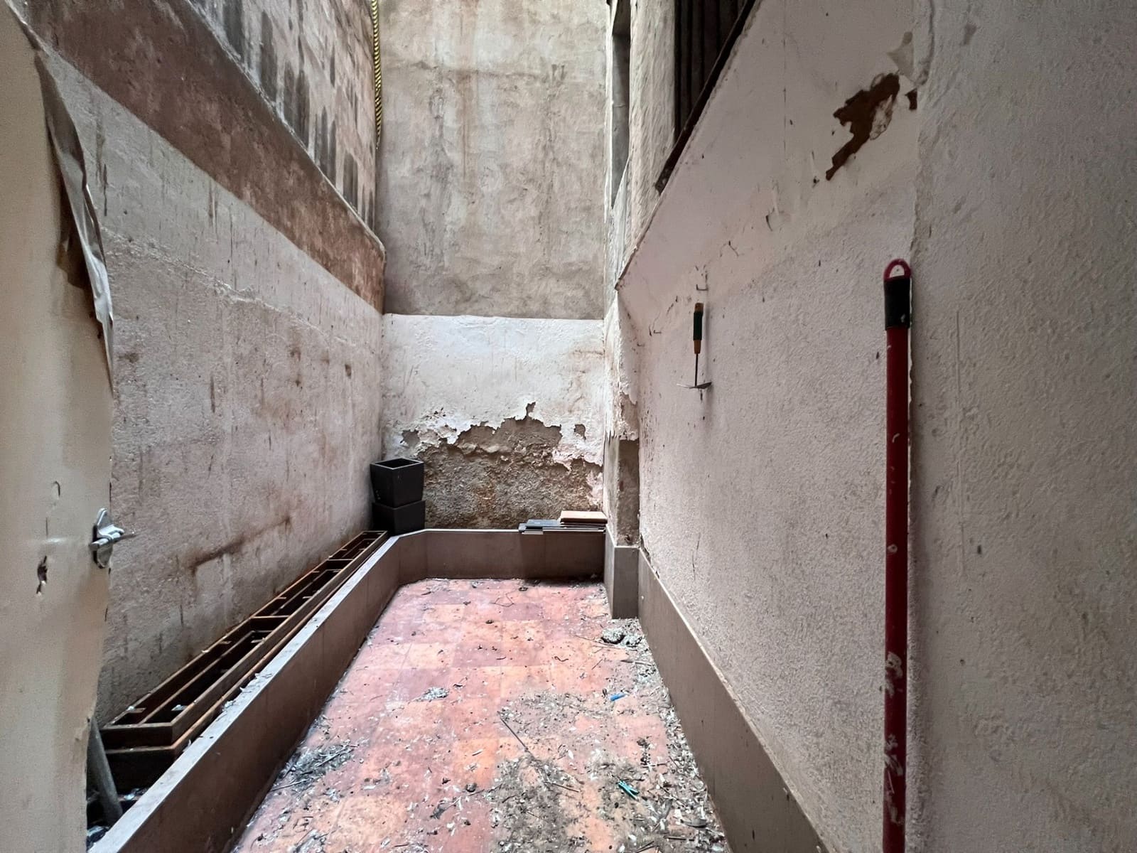 Erhverv til salg i Barcelona by - € 1.100.000 (Ref: 8931348)