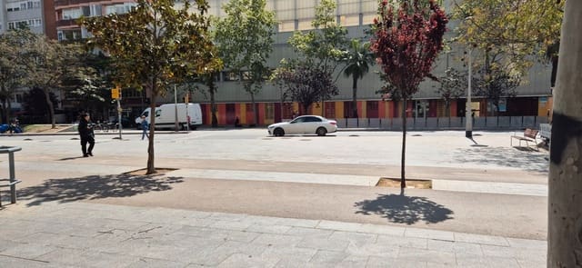 Garasje til salgs i La Nova Esquerra de L'Eixample, Barcelona by - € 19 000 (Ref: 8935523)