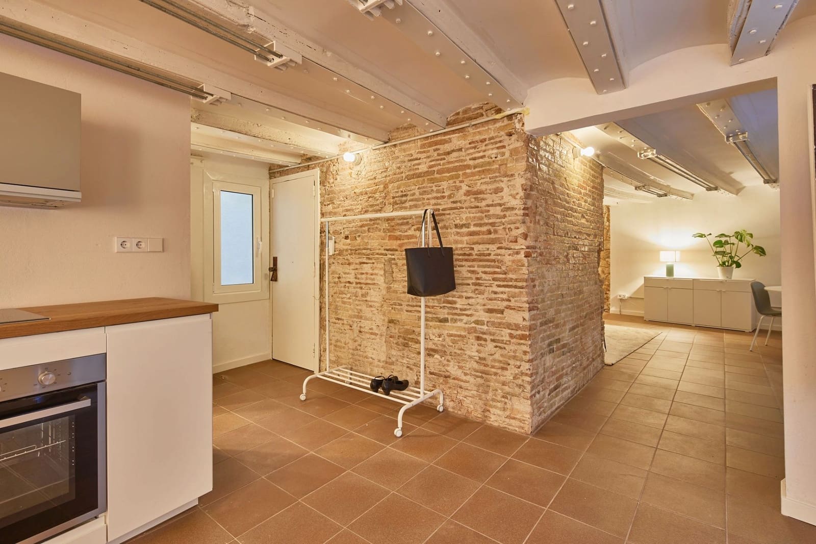 2 slaapkamer Flat te koop in Barcelona stad - € 328.000 (Ref: 8939002)