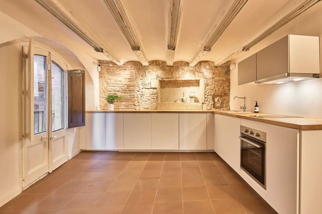 2 slaapkamer Flat te koop in Sant Pere, Santa Caterina i La Ribera, Barcelona stad - € 328.000 (Ref: 8939002)