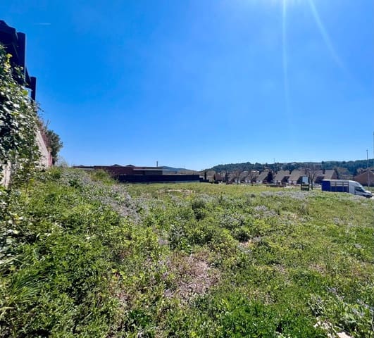 Building Plot for sale in Begues - € 275,000 (Ref: 8942140)