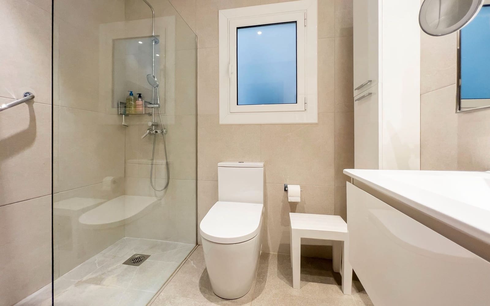 6 sypialnia Mieszkanie na sprzedaż w Miasto Barcelona - 1 140 000 € (Ref: 8949535)