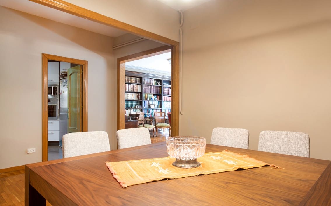 6 sypialnia Mieszkanie na sprzedaż w Miasto Barcelona - 1 140 000 € (Ref: 8949535)