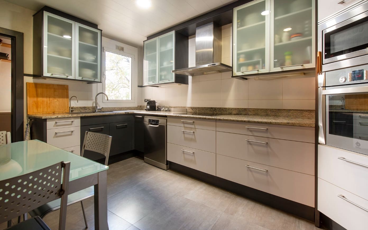 6 sypialnia Mieszkanie na sprzedaż w Miasto Barcelona - 1 140 000 € (Ref: 8949535)