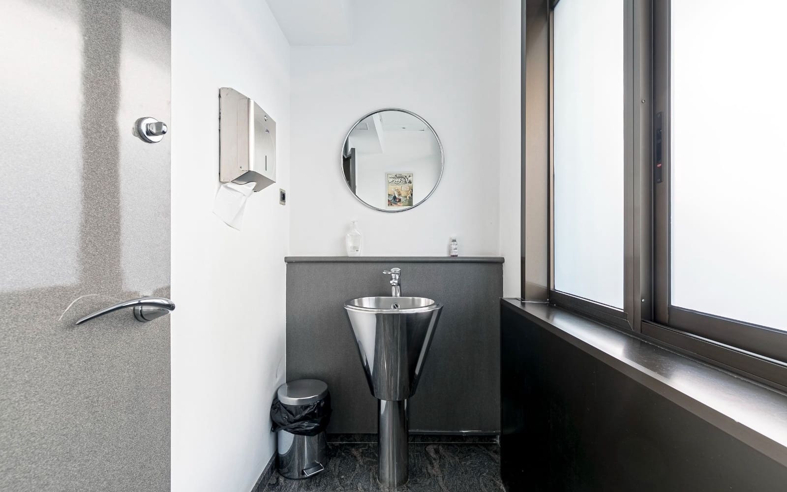 Kontor til salg i Barcelona by - € 790.000 (Ref: 8973421)