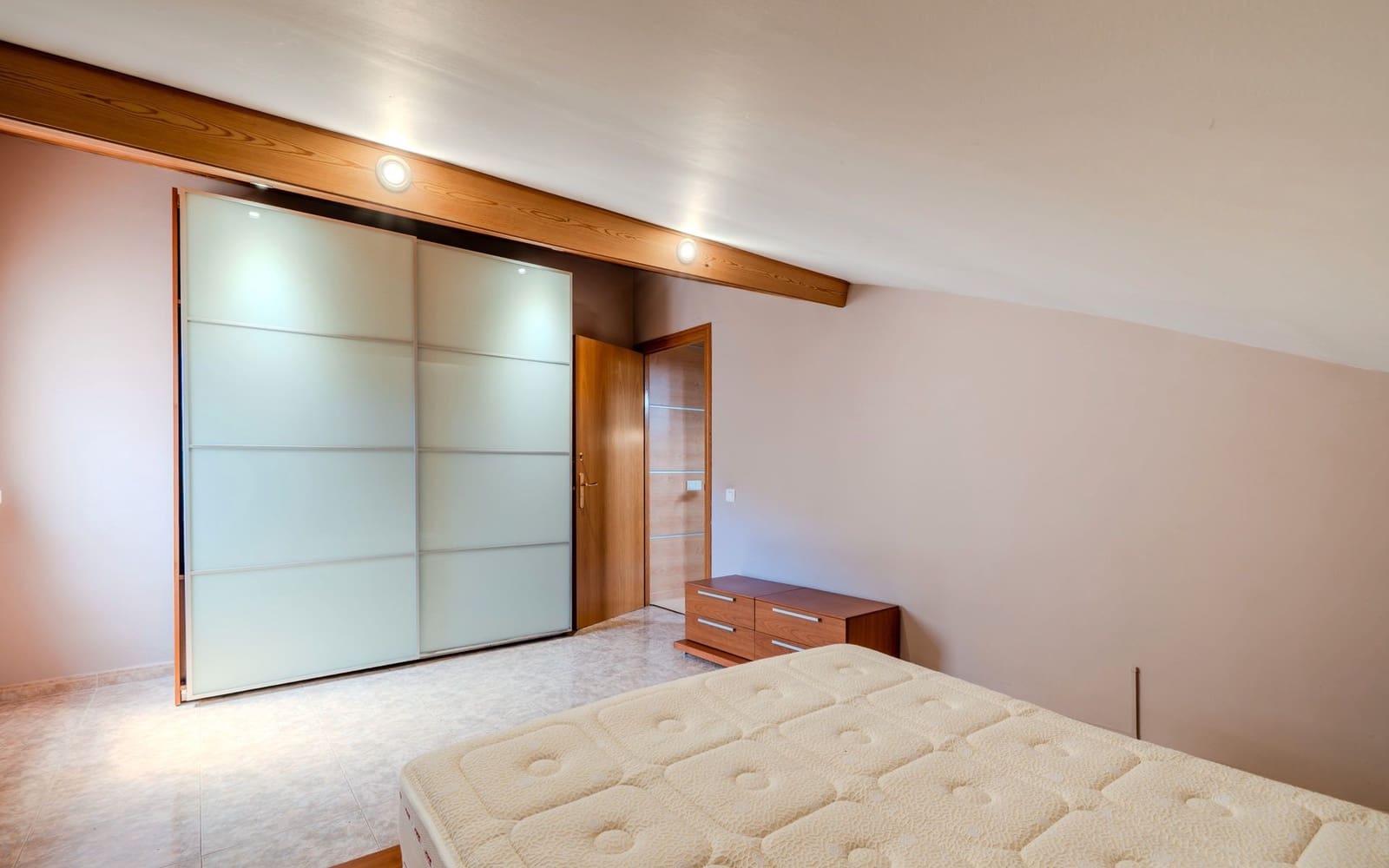 3 sypialnia Apartament na sprzedaż w Miasto Girona z garażem - 340 000 € (Ref: 8977403)