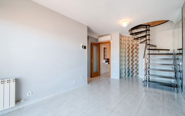 3 sypialnia Apartament na sprzedaż w Miasto Girona z garażem - 340 000 € (Ref: 8977403)
