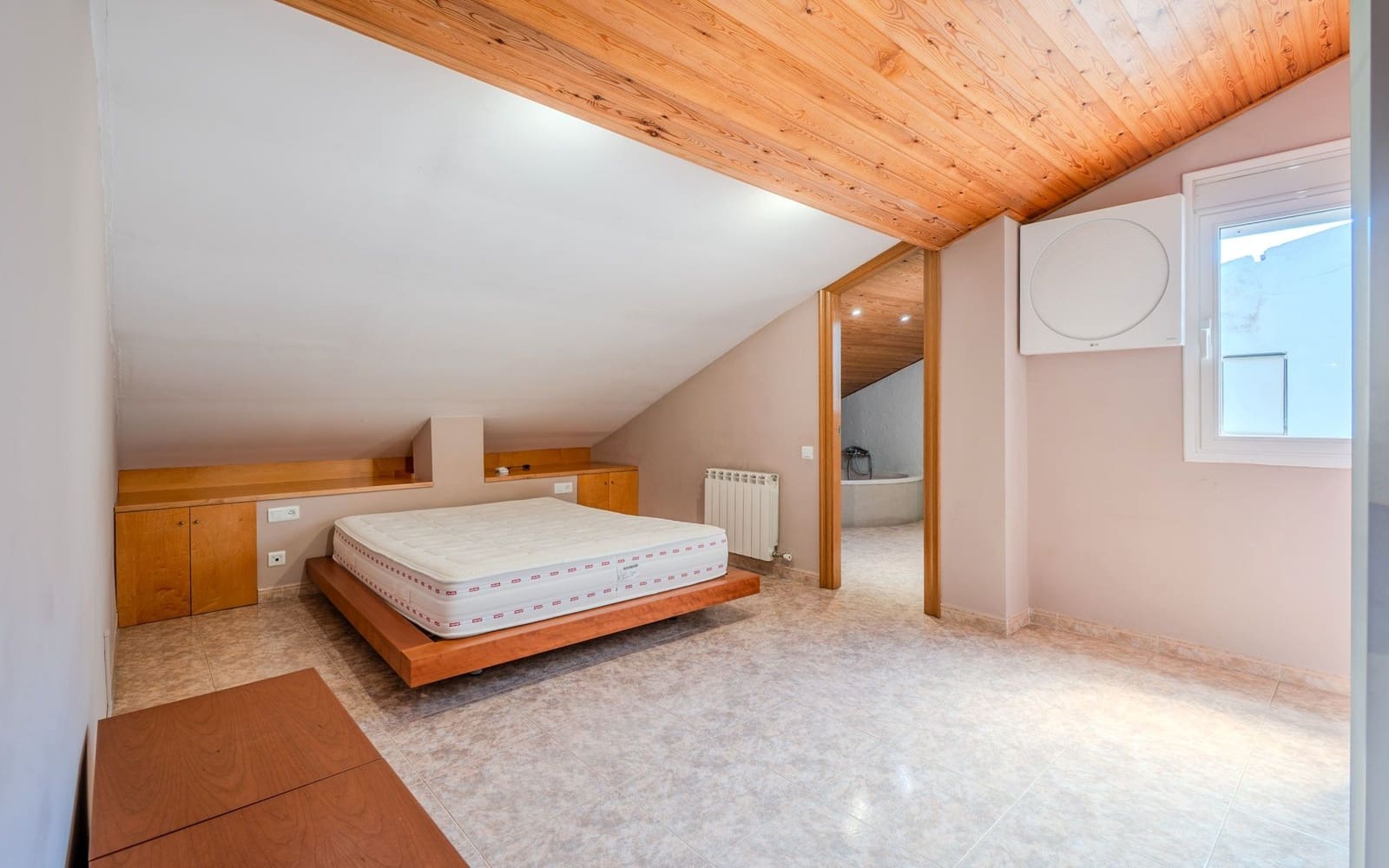 3 sypialnia Apartament na sprzedaż w Miasto Girona z garażem - 340 000 € (Ref: 8977403)