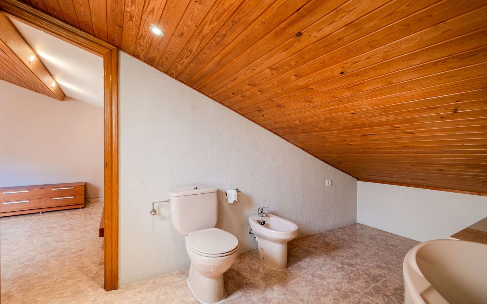 3 sypialnia Apartament na sprzedaż w Miasto Girona z garażem - 340 000 € (Ref: 8977403)