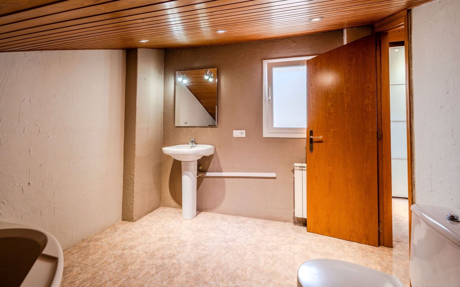 3 sypialnia Apartament na sprzedaż w Miasto Girona z garażem - 340 000 € (Ref: 8977403)