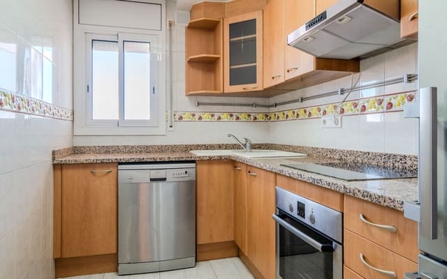 3 sypialnia Apartament na sprzedaż w Miasto Girona z garażem - 340 000 € (Ref: 8977403)