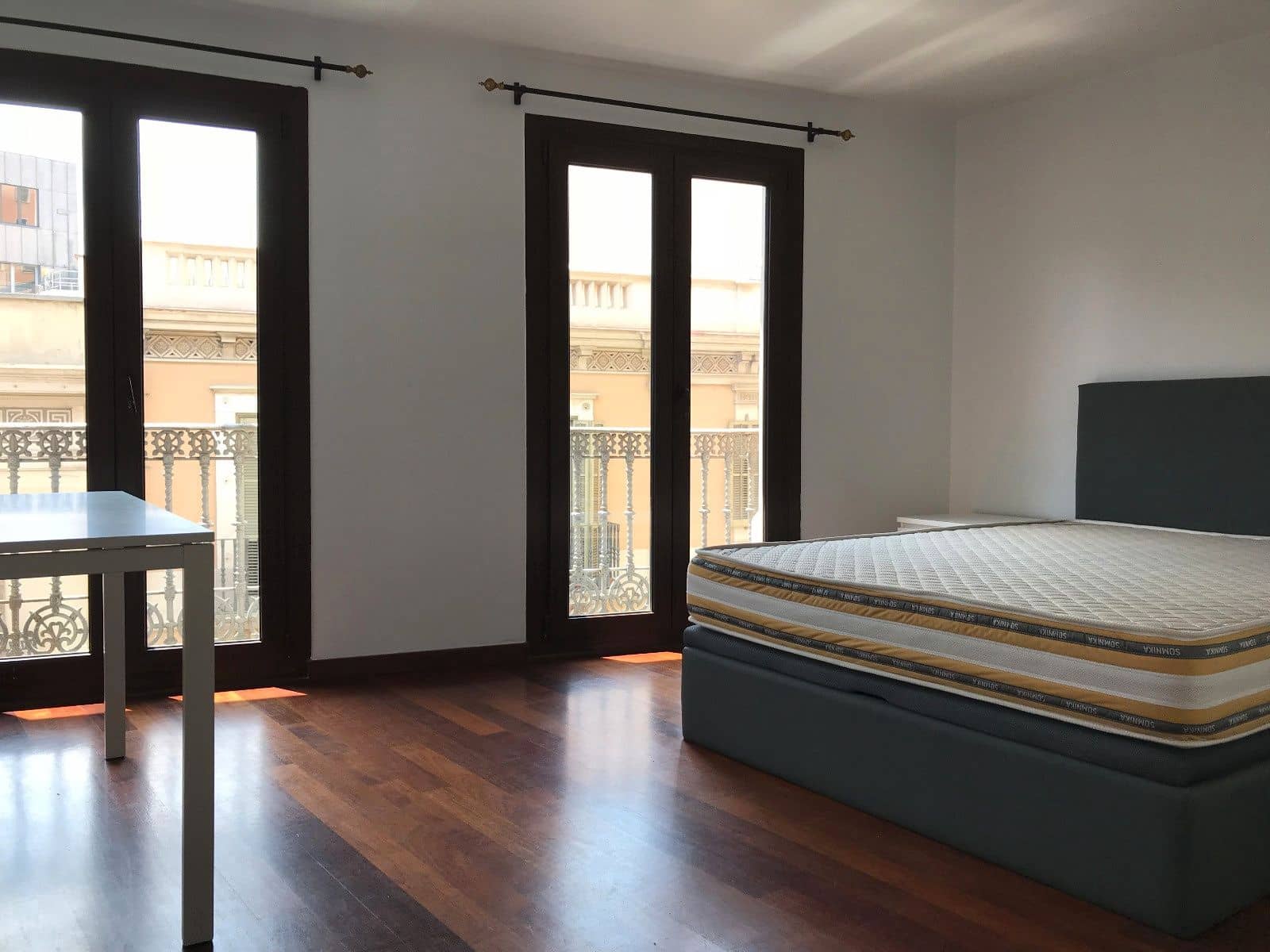 3 soveværelse Lejlighed til salg i Barcelona by - € 530.000 (Ref: 8983022)