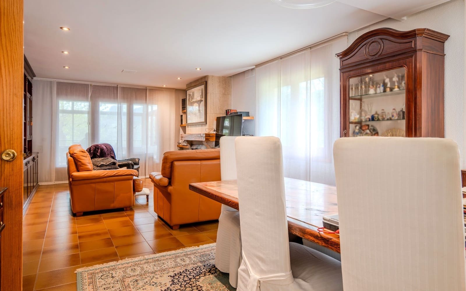 6 soverom Villa til salgs i Quart med svømmebasseng garasje - € 750 000 (Ref: 8983023)