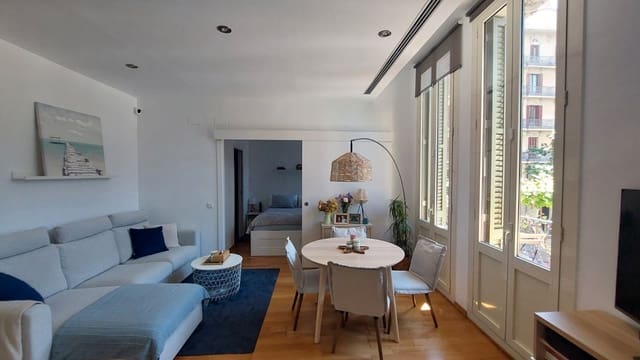 2 soveværelse Lejlighed til salg i L'Antiga Esquerra de L'Eixample, Barcelona by - € 570.000 (Ref: 9006193)