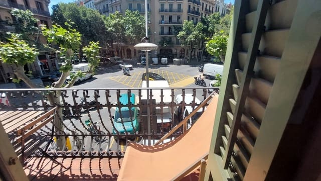 2 soveværelse Lejlighed til salg i L'Antiga Esquerra de L'Eixample, Barcelona by - € 570.000 (Ref: 9006193)