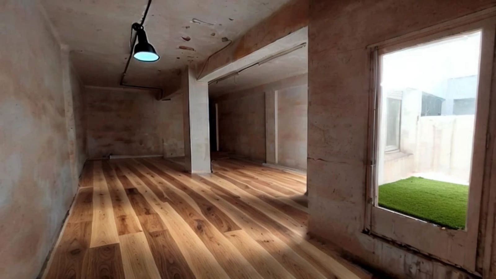 Kontor til salg i Barcelona by - € 169.000 (Ref: 9013508)