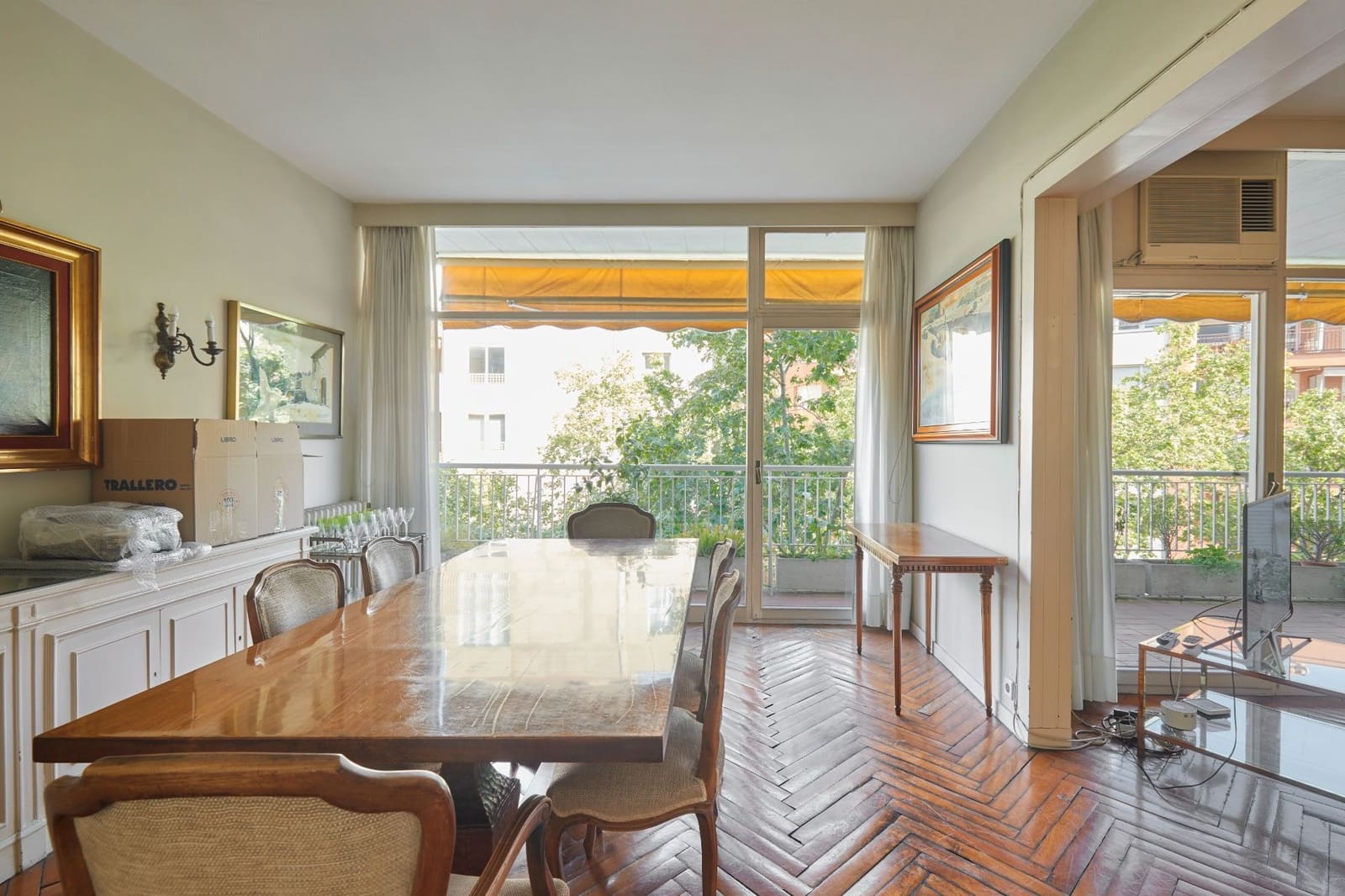 5 soveværelse Lejlighed til salg i Barcelona by med garage - € 1.350.000 (Ref: 9028527)