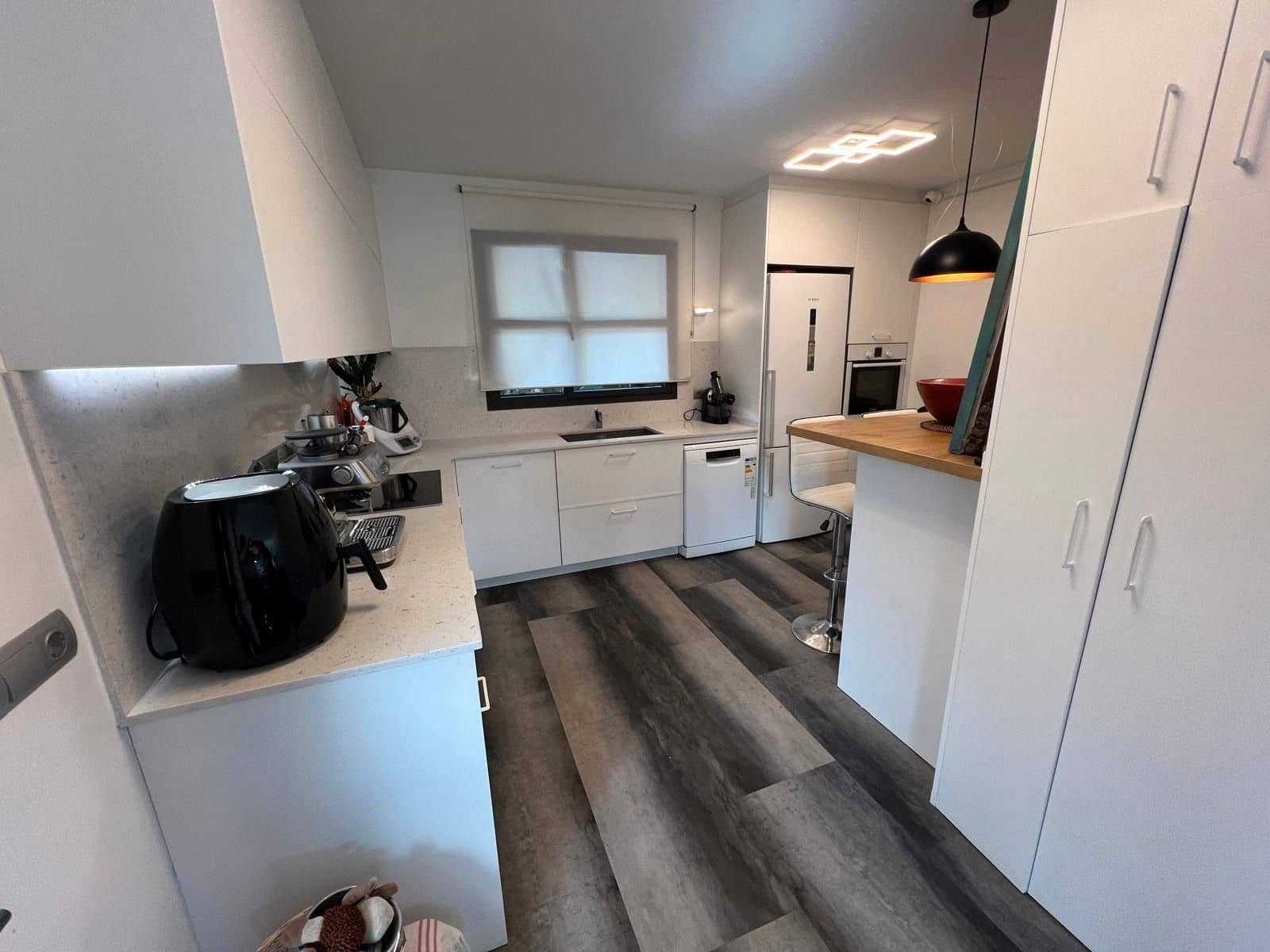 5 bedroom Villa for sale in Castelldefels - € 1,390,000 (Ref: 9028530)