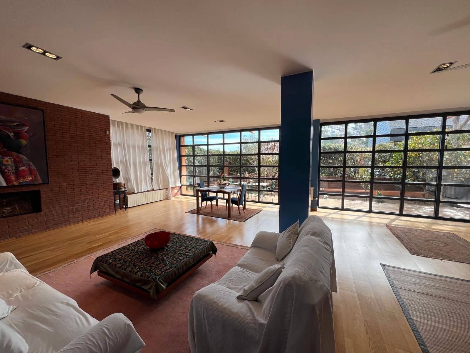 5 bedroom Villa for sale in Castelldefels - € 1,390,000 (Ref: 9028530)