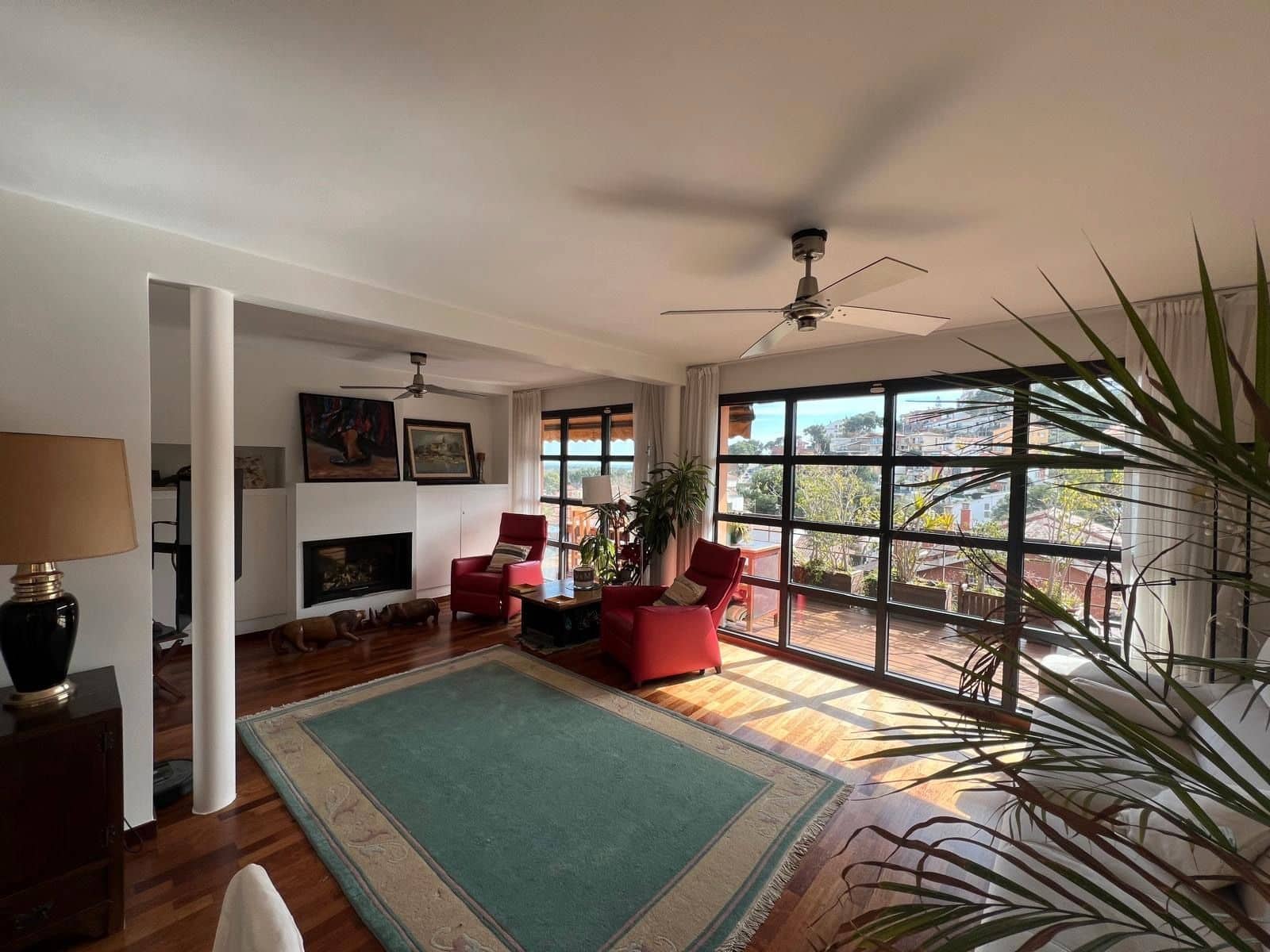 5 bedroom Villa for sale in Castelldefels - € 1,390,000 (Ref: 9028530)