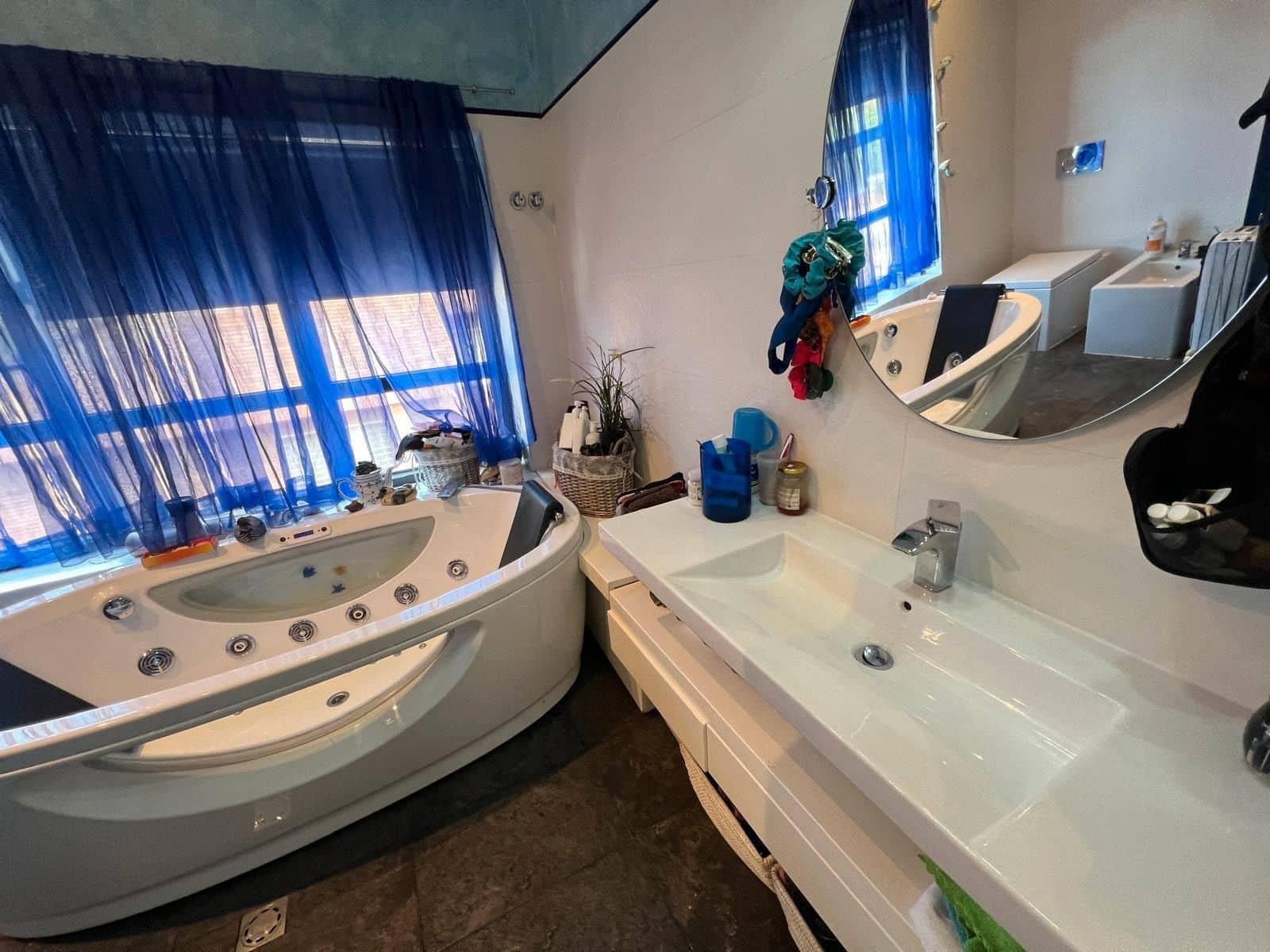 5 bedroom Villa for sale in Castelldefels - € 1,390,000 (Ref: 9028530)