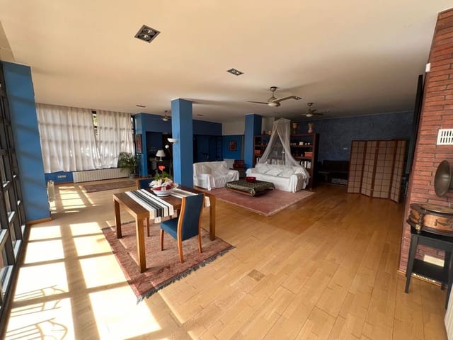 5 makuuhuone Huvila myytävänä paikassa Castelldefels - 1 390 000 € (Ref: 9028530)