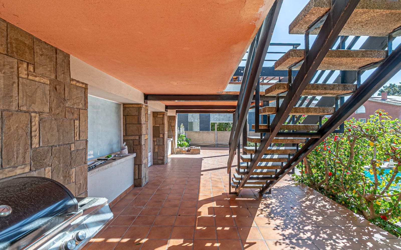 7 soveværelse Villa til salg i Castelldefels med swimmingpool garage - € 1.090.000 (Ref: 9028531)