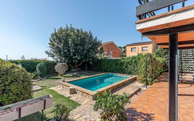 7 soveværelse Villa til salg i Castelldefels med swimmingpool garage - € 1.090.000 (Ref: 9028531)