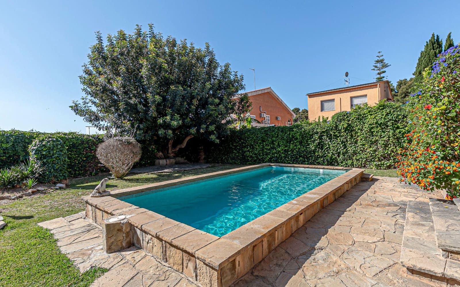 7 soveværelse Villa til salg i Castelldefels med swimmingpool garage - € 1.090.000 (Ref: 9028531)